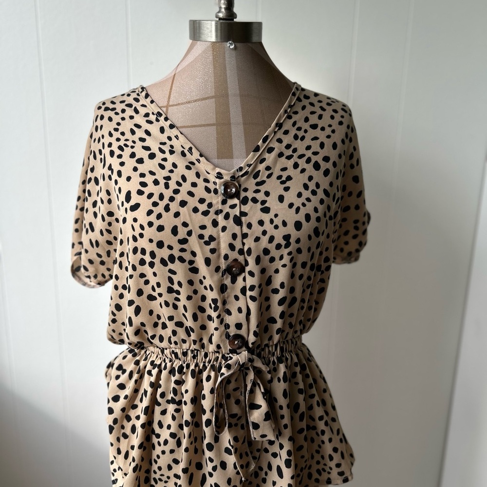 Free Kisses Beige and Black Spotted V-Neck Blouse L